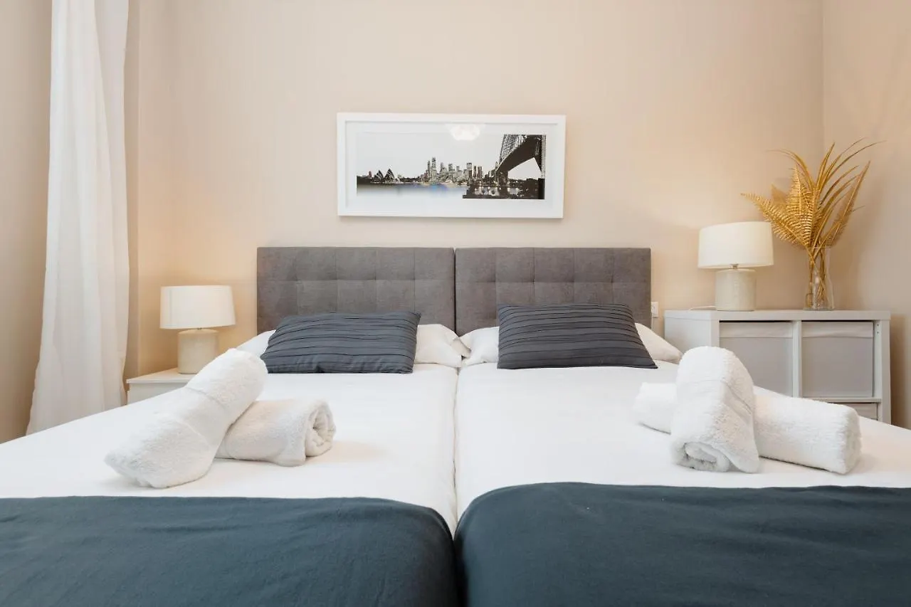 In The Historic Center Of Malaga, Very Close To The Beach And The Ave Train Station, With Private Parking Malaga